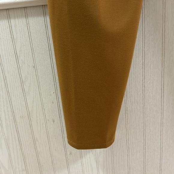 NWT Ruby Rd. Women Stretch Pull On Pants.  Colors: Cognac and Coffee. Size large - Picture 13 of 14